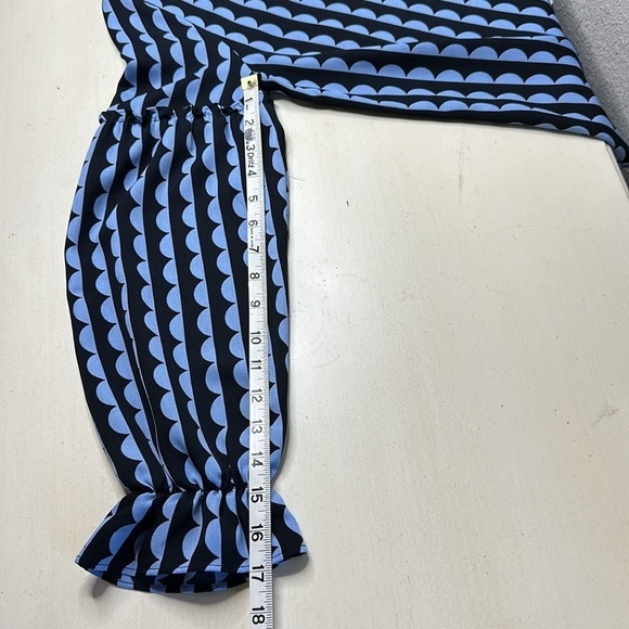 Ann Taylor Ruffle Sleeve Blouse Size Small - Picture 9 of 9